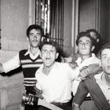 6-7 Eylül 1955 olayları sırasında İstanbul sokaklarından tarihi arşiv karesi.
