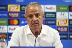 İsmail Kartal, Roma maçının ardından düzenlediği basın toplantısında istifa ettiğini duyurdu. Fenerbahçe Teknik Direktörü İsmail Kartal basın toplantısında konuşuyor