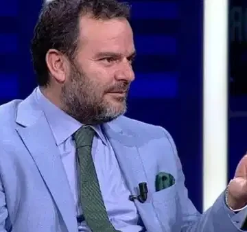 Kemal Öztürk, 'katliam' göndermesi soruşturması kapsamında bugün İstanbul Anadolu Cumhuriyet Başsavcılığı'nda ifade verdi. Gazeteci Kemal Öztürk soruşturma kapsamında adliyede ifade verdi