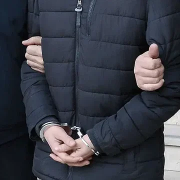 Sokaklar Güven soruşturmasında 21 kişi tutuklandı Sokaklar Güven soruşturması kapsamında şüphelilerin adliyeye sevki