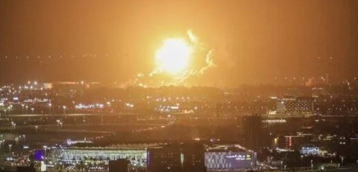 Suudi Arabistan'ın Hamis Muşayt, Ebha ve Taif kentlerine düzenlenen Husiler saldırısına ilişkin görüntü.
