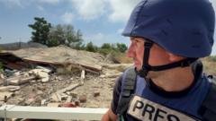 UNIFIL karargahı yakınında kontrol noktasında nöbet tutan İsrail askeri